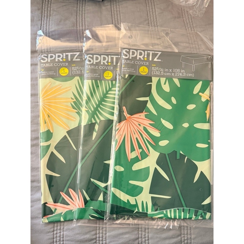 Spritz Table Cover 3pk 52x108 Green Tropical Palm Plastic Party NWT